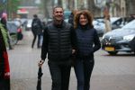 Amsterdam 4 december 2021
Ruud Gullit en zijn vriendin Karin de Rooij in Amsterdam zuid