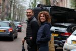 Amsterdam 4 december 2021
Ruud Gullit en zijn vriendin Karin de Rooij in Amsterdam zuid