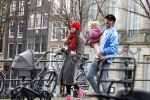 Amsterdam 3 januari 2021
Sander lantiga en zijn vrouw aan het wandelen met hun dochter en baby