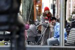 Amsterdam 3 januari 2021
Sander lantiga en zijn vrouw aan het wandelen met hun dochter en baby