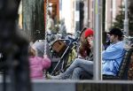 Amsterdam 3 januari 2021
Sander lantiga en zijn vrouw aan het wandelen met hun dochter en baby