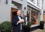 Amsterdam 4 december 2021
Opening winkel Layer in Amsterdam zuid.
Saxofonist