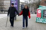 Amsterdam 8 januari 2022
Theo Heuft met zijn partner Monique  op straat in Amsterdam zuid