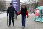 Amsterdam 8 januari 2022
Theo Heuft met zijn partner Monique  op straat in Amsterdam zuid