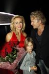 Ede 21 januari 2011
Finale van TVOH The voice of Holland in Ede gepresenteerd door Wendy v Dijk en Martijn Krabbe. Ben Saunders wint uiteindelijk. Wendy werd om 12 uur 40 en Erland Galjaard en Sem v Dijk waren erbij
Peter Smulders bv