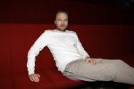 Hilversum 9 januari 2023
Arjan Lubach wordt bij beeld en Geluid gekozen tot mediapersoon van 2022. Andre v Duin reikt hem de prijs uit .