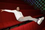 Hilversum 9 januari 2023
Arjan Lubach wordt bij beeld en Geluid gekozen tot mediapersoon van 2022. Andre v Duin reikt hem de prijs uit .