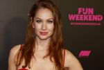 Amsterdam 16 januari 2023
Premiere Fijn weekend in Tuschinski.
De cast bestaat uit oa Sarah Chronis Carolien Spoor Jon karthaus Lisa Zweerman Steef de Bot Kay Greidanus en Aus Greidanus sr. Bertrie Wierenga