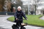 Amsterdam 4 januari 2023
Caroline Tensen op haar electrische v Moof fiets in Amsterdam zuid.