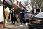 Laren Blaricum 6 januari 2022
Dennis Bergkamp en zijn vrouw Henriette in het centrum van Laren . Ze hebben een nieuw huis / villa gekocht in Blaricum .