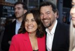 Amsterdam 11 april 2022
Premiere documentaire Louis  over het leven van Louis v Gaal in Tuschinski. Louis kwam samen met zijn vrouw Truus. Dione de Graaff met partner Nando Boers