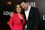 Amsterdam 11 april 2022
Premiere documentaire Louis  over het leven van Louis v Gaal in Tuschinski. Louis kwam samen met zijn vrouw Truus. Dione de Graaff met partner Nando Boers
