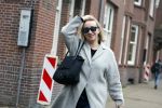 Amsterdam 21 december 2022
Eva Jinek op straat in Amsterdam zuid.