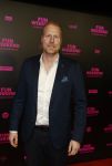 Amsterdam 16 januari 2023
Premiere Fijn weekend in Tuschinski.
De cast bestaat uit oa Sarah Chronis Carolien Spoor Jon karthaus Lisa Zweerman Steef de Bot Kay Greidanus en Aus Greidanus sr. Ferdi Stofmeel