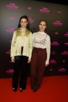 Amsterdam 16 januari 2023
Premiere Fijn weekend in Tuschinski.
De cast bestaat uit oa Sarah Chronis Carolien Spoor Jon karthaus Lisa Zweerman Steef de Bot Kay Greidanus en Aus Greidanus sr. Gaite Jansen en Sanne Langelaar