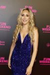 Amsterdam 16 januari 2023
Premiere Fijn weekend in Tuschinski.
De cast bestaat uit oa Sarah Chronis Carolien Spoor Jon karthaus Lisa Zweerman Steef de Bot Kay Greidanus en Aus Greidanus sr. Hella Huizinga