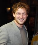 Amsterdam 16 januari 2023
Premiere Fijn weekend in Tuschinski.
De cast bestaat uit oa Sarah Chronis Carolien Spoor Jon karthaus Lisa Zweerman Steef de Bot Kay Greidanus en Aus Greidanus sr. Jamie Trenite