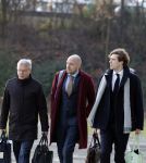 Amsterdam 22 december 2022
Jelle Brandt Corstius op weg naar de rechtbank voor rechtszaak met Gijs v Dam