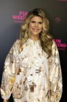 Amsterdam 16 januari 2023
Premiere Fijn weekend in Tuschinski.
De cast bestaat uit oa Sarah Chronis Carolien Spoor Jon karthaus Lisa Zweerman Steef de Bot Kay Greidanus en Aus Greidanus sr. Kim Kotter