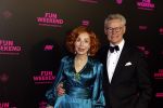 Amsterdam 16 januari 2023
Premiere Fijn weekend in Tuschinski.
De cast bestaat uit oa Sarah Chronis Carolien Spoor Jon karthaus Lisa Zweerman Steef de Bot Kay Greidanus en Aus Greidanus sr. Marijke Helwegen met man