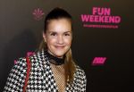 Amsterdam 16 januari 2023
Premiere Fijn weekend in Tuschinski.
De cast bestaat uit oa Sarah Chronis Carolien Spoor Jon karthaus Lisa Zweerman Steef de Bot Kay Greidanus en Aus Greidanus sr. Marly v d Velden