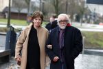 Hilversum 29 december 2022
Bij Beeld en Geluid op het mediapark  konden mensen afscheid nemen van Han Peekel . Martine v Os met haar man