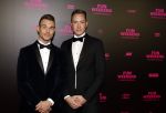 Amsterdam 16 januari 2023
Premiere Fijn weekend in Tuschinski.
De cast bestaat uit oa Sarah Chronis Carolien Spoor Jon karthaus Lisa Zweerman Steef de Bot Kay Greidanus en Aus Greidanus sr. Marvin Wijnans en partner Ferdi Pool