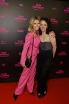 Amsterdam 16 januari 2023
Premiere Fijn weekend in Tuschinski.
De cast bestaat uit oa Sarah Chronis Carolien Spoor Jon karthaus Lisa Zweerman Steef de Bot Kay Greidanus en Aus Greidanus sr.