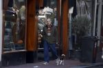 Amsterdam 2 januari 2023
Rolf Snoeren ( Victor en Rolf) wandelt met zijn hond door het centrum van Amsterdam
