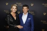 Hilversum 10 april 2022
Trouwen Rudolph v Veen en zijn vrouw Simone bij studio 21 op het mediapark .