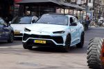 Amsterdam 11 april 2022
Steven Bergwijn in zijn Lamborghini Urus in Amsterdam zuid
