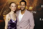 Amsterdam 9 januari 2022
Premiere Babylon in Tuschinski.
Tarrikh Janssen met partner Lonneke Bakker