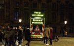 Amsterdam 20 en 22 december 2022
Kerstsfeer op de dam met waarschuwing op bord voor zakkenrollers