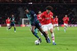 Eindhoven, 12 December 2023
Voorronde Champions League Seizoen 2023-2024
PSV-Arsenal FC , eindstand 1-1
Andre Ramalho in duel met Eddie Nketiah