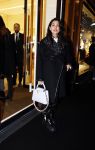 Amsterdam 14 december 2023
Opening van de nieuwe Louis Vuitton winkel op de pc Hooftstraat.
Alle gasten werden met luxe BMW 's gebracht. Anna Nooshin