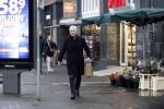Amsterdam 27 december 2023
Bram Moszkowicz doet boodschappen in Amsterdam zuid.