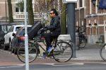 Amsterdam 15 december 2023
Daniel Arends op de fiets in Amsterdam zuid