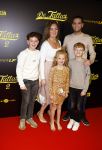 Amsterdam 12 december 2023
Premiere de tata's in Tuschinski.
Chahid Charrak ( Dutch Performante) met vrouw en kinderen