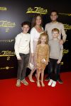 Amsterdam 12 december 2023
Premiere de tata's in Tuschinski.
Chahid Charrak ( Dutch Performante) met vrouw en kinderen