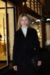 Amsterdam 14 december 2023
Opening van de nieuwe Louis Vuitton winkel op de pc Hooftstraat.
Alle gasten werden met luxe BMW 's gebracht. Felice Nova Noordhoff kwam met haar moeder