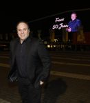 Rotterdam 30 december 2023
Surprise feestje voor Frans Bauer zijn 50e verjaardag in Ahoy. Frans Kwam met zijn vrouw Mariska Bauer en hun zonen Christiaan Frans Jr Lucas en Jan . Frans werd heel emotioneel toen hij aan kwam . In het circus werd er opgetreden door oa Patty Brard Thomas Berge en Emiel Hartkamp.