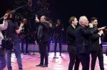 Rotterdam 30 december 2023
Surprise feestje voor Frans Bauer zijn 50e verjaardag in Ahoy. Frans Kwam met zijn vrouw Mariska Bauer en hun zonen Christiaan Frans Jr Lucas en Jan . Frans werd heel emotioneel toen hij aan kwam . In het circus werd er opgetreden door oa Patty Brard Thomas Berge en Emiel Hartkamp.