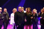 Rotterdam 30 december 2023
Surprise feestje voor Frans Bauer zijn 50e verjaardag in Ahoy. Frans Kwam met zijn vrouw Mariska Bauer en hun zonen Christiaan Frans Jr Lucas en Jan . Frans werd heel emotioneel toen hij aan kwam . In het circus werd er opgetreden door oa Patty Brard Thomas Berge en Emiel Hartkamp.