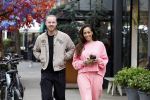 Amsterdam 15 mei 2023
Glennis Grace met haar nieuwe vriend Boyd in Amsterdam zuid.