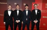 Utrecht 20 december 2023
Sportman / sportvrouw van jaar gala . Harrie Lavreysen met zijn management