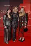 Utrecht 20 december 2023
Sportman / sportvrouw van jaar gala . Helene Hendriks met vriendinnen