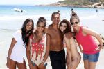 ibiza 17 juli 2012
Ruud Gullit op vakantie met al zijn 6 kinderen Felicity Charmayne Quincy Cheyenne Joelle en Maxim .
Peter Smulders bv