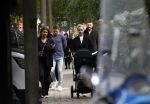 Amsterdam 5 oktober 2023
Joey Veerman en zijn vriendin Chantalle Schilder en hun baby zijn dagje in Amsterdam . Ze zijn daar met Joel Drommel en zijn vriendin Laura v Leeuwen
