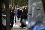 Amsterdam 5 oktober 2023
Joey Veerman en zijn vriendin Chantalle Schilder en hun baby zijn dagje in Amsterdam . Ze zijn daar met Joel Drommel en zijn vriendin Laura v Leeuwen