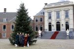 Den Haag 22 december 2023
Fotouurtje met Koning Willem Alexander Koningin Maxima Prinses Amalia Prinses Alexia Prinses Ariane en hun hondje Mambo bij Huis ten Bosch .